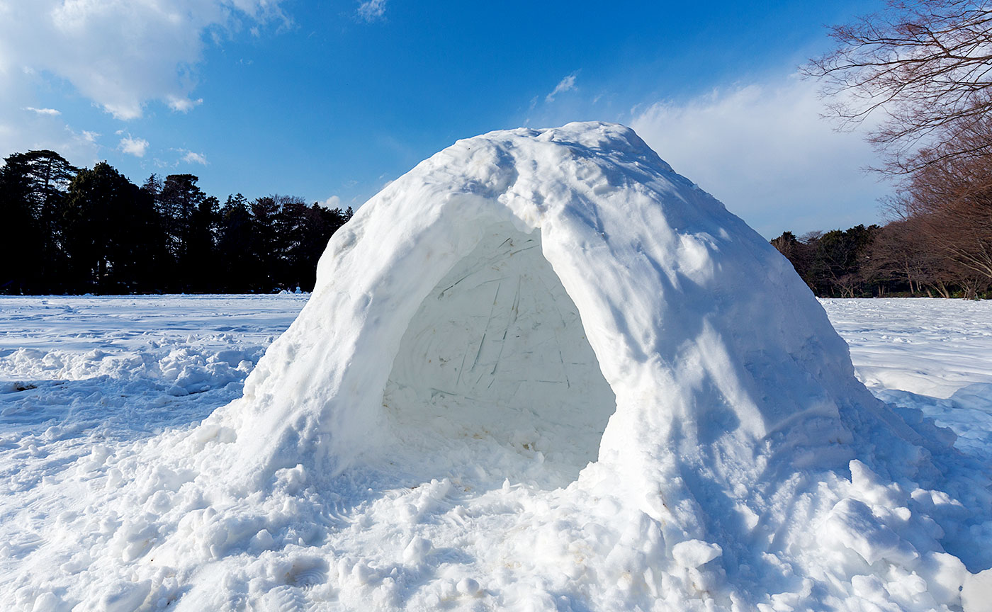 真夏に“かまくら”登場