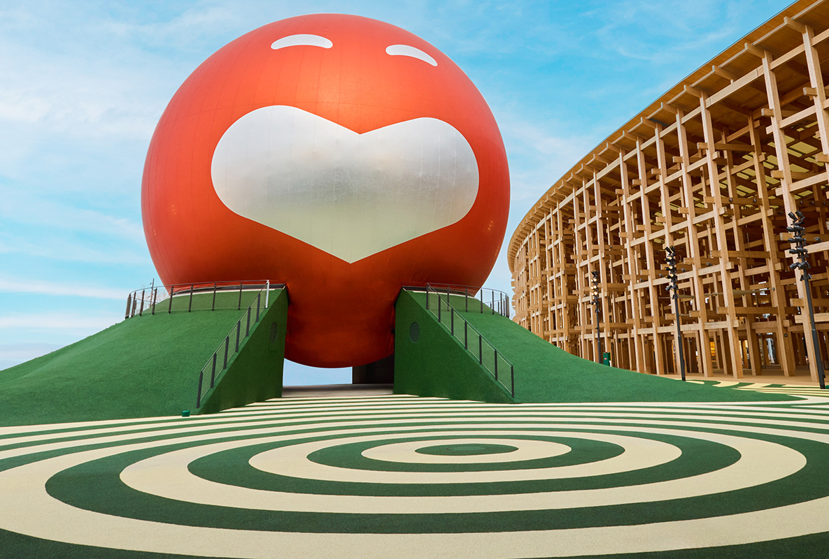 よしもとwaraiimyraii館