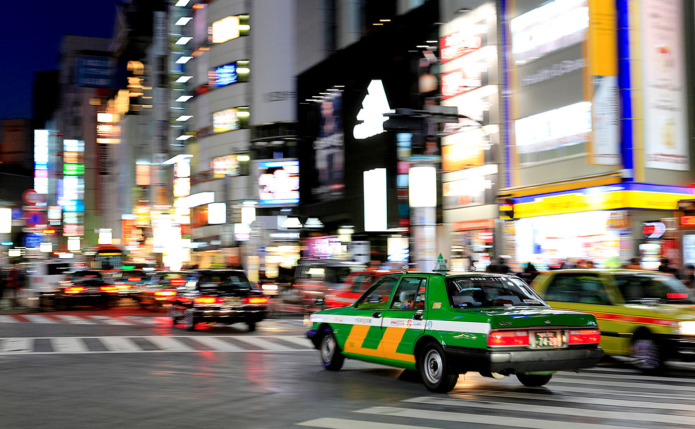 万博会場行きでタクシーが2km逆走