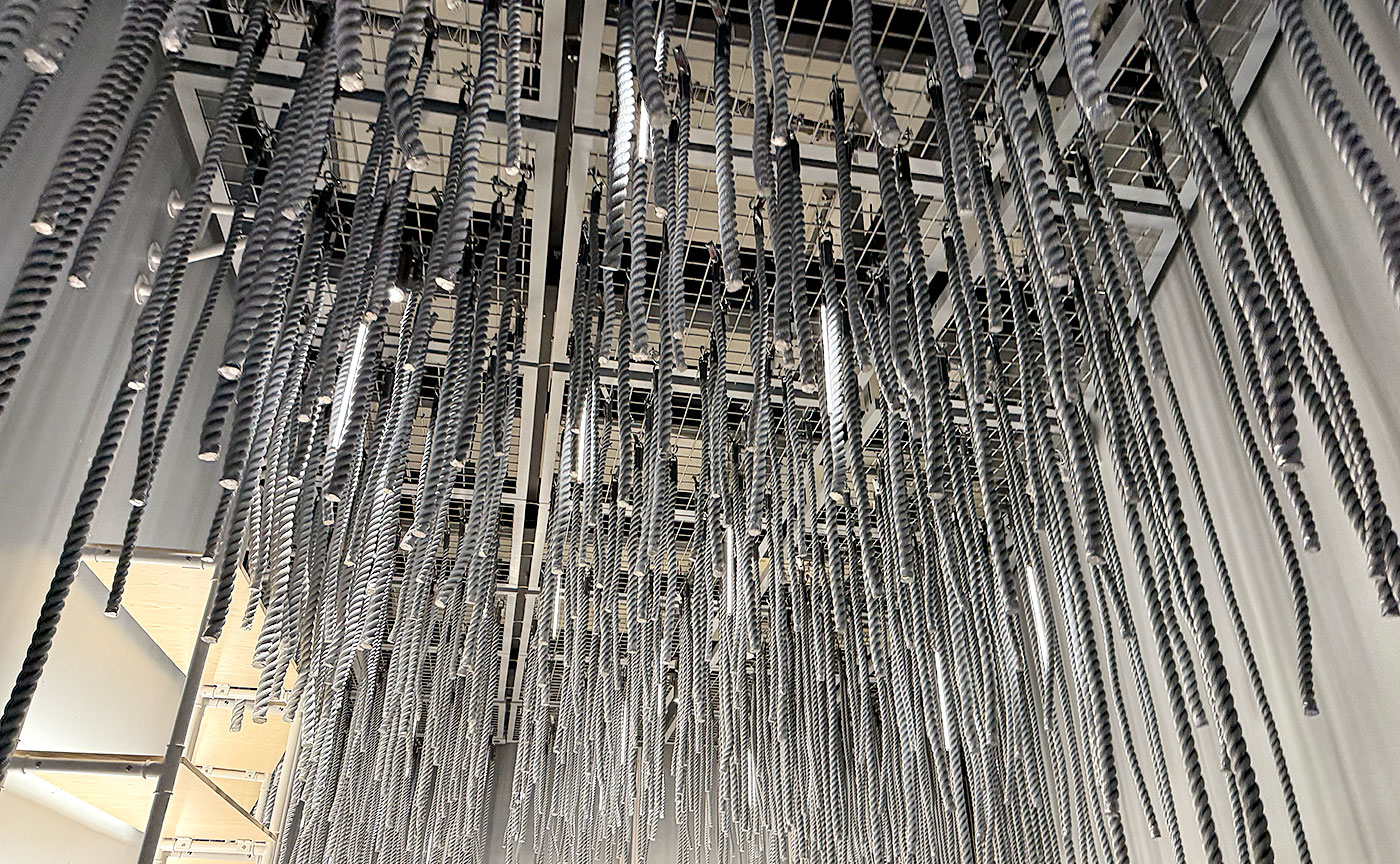 セレッソ大阪、10.25川崎戦でポルトガルパビリオンの「綱」の間を通って入場