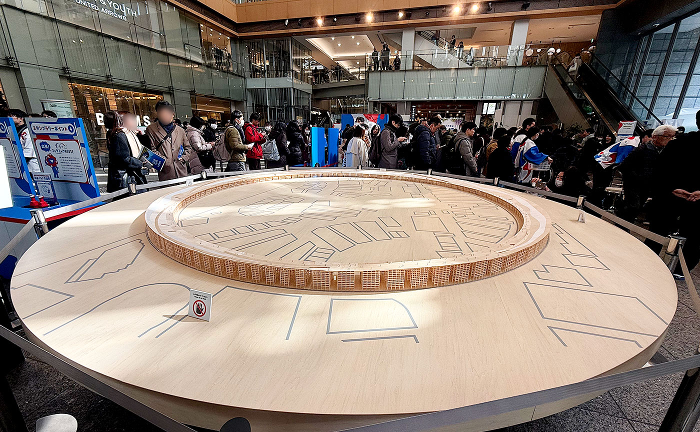 未来につなぐ万博展・東京丸ビル