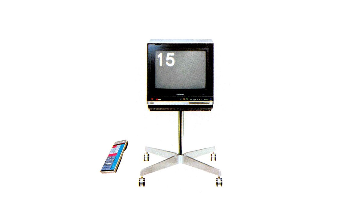 ニューメディアテレビα2000 15型シルバー調タイプ